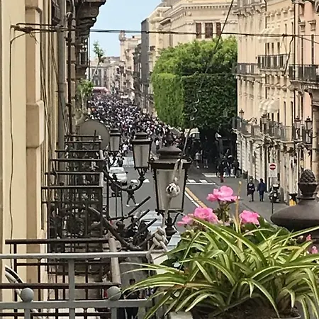 Papali Nocleg ze śniadaniem Katania